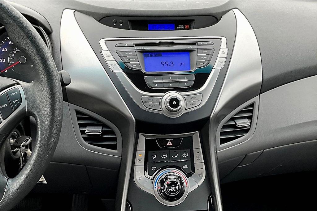 Thumbnail: 2013 Hyundai Elantra - 15