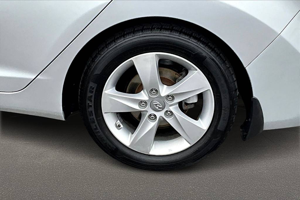 Thumbnail: 2013 Hyundai Elantra - 36