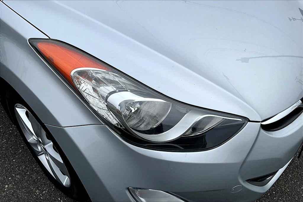 Thumbnail: 2013 Hyundai Elantra - 31