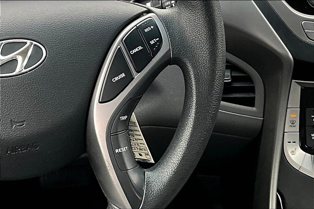 Thumbnail: 2013 Hyundai Elantra - 27