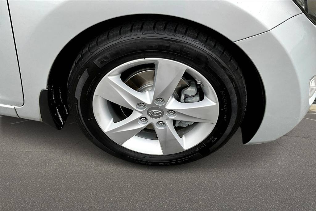 Thumbnail: 2013 Hyundai Elantra - 34