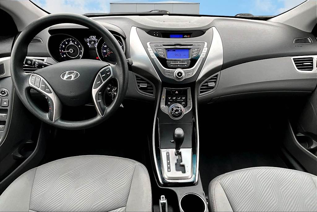 Thumbnail: 2013 Hyundai Elantra - 10