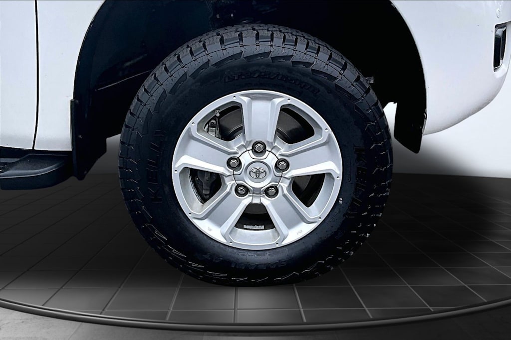 Thumbnail: 2019 Toyota Sequoia - 34