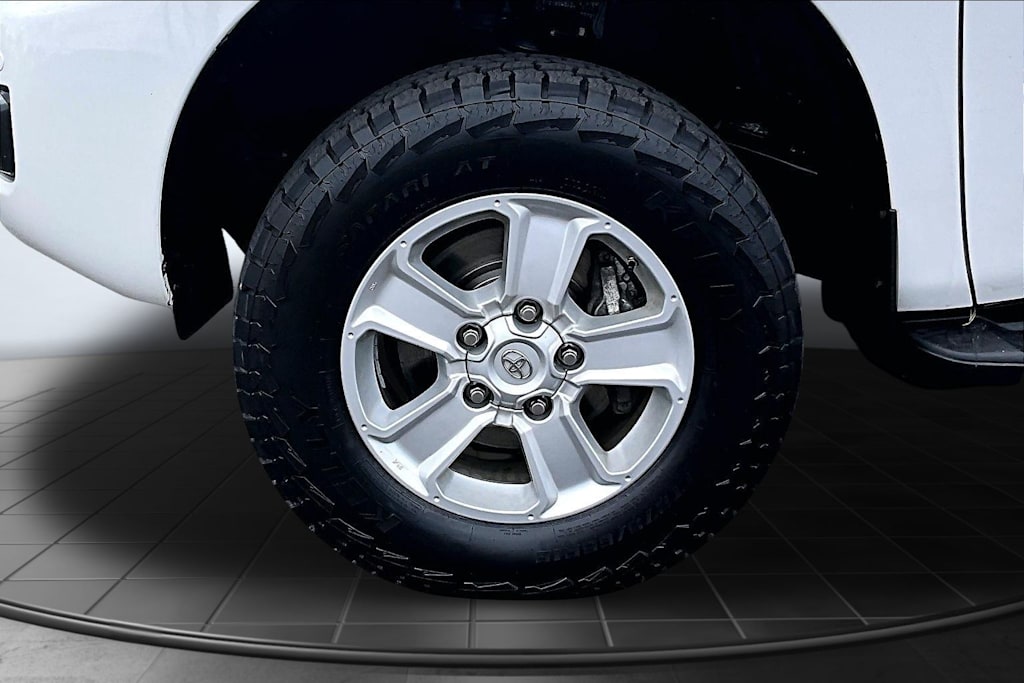 Thumbnail: 2019 Toyota Sequoia - 8