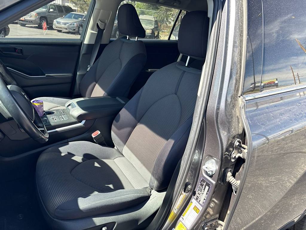 Thumbnail: 2021 Toyota Highlander - 5