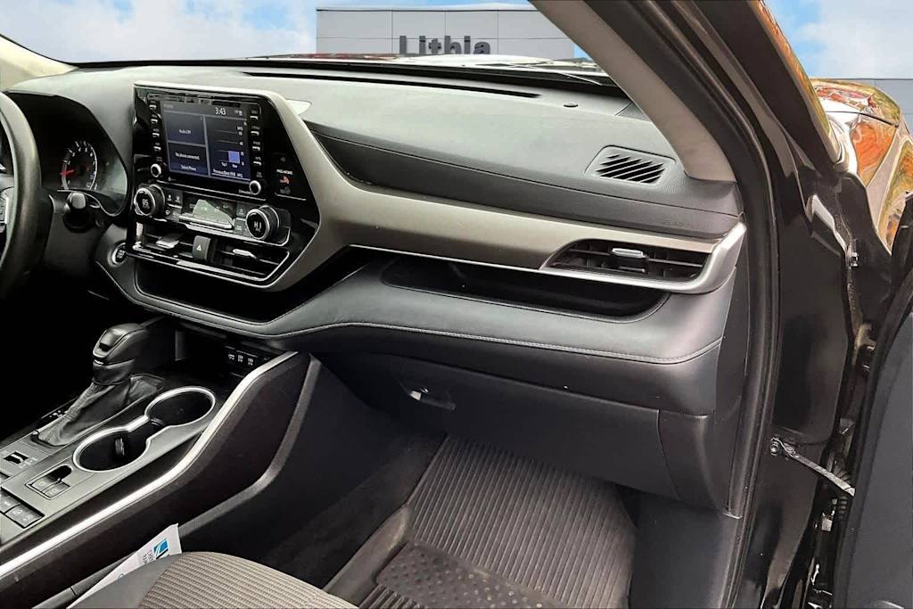 Thumbnail: 2020 Toyota Highlander - 15