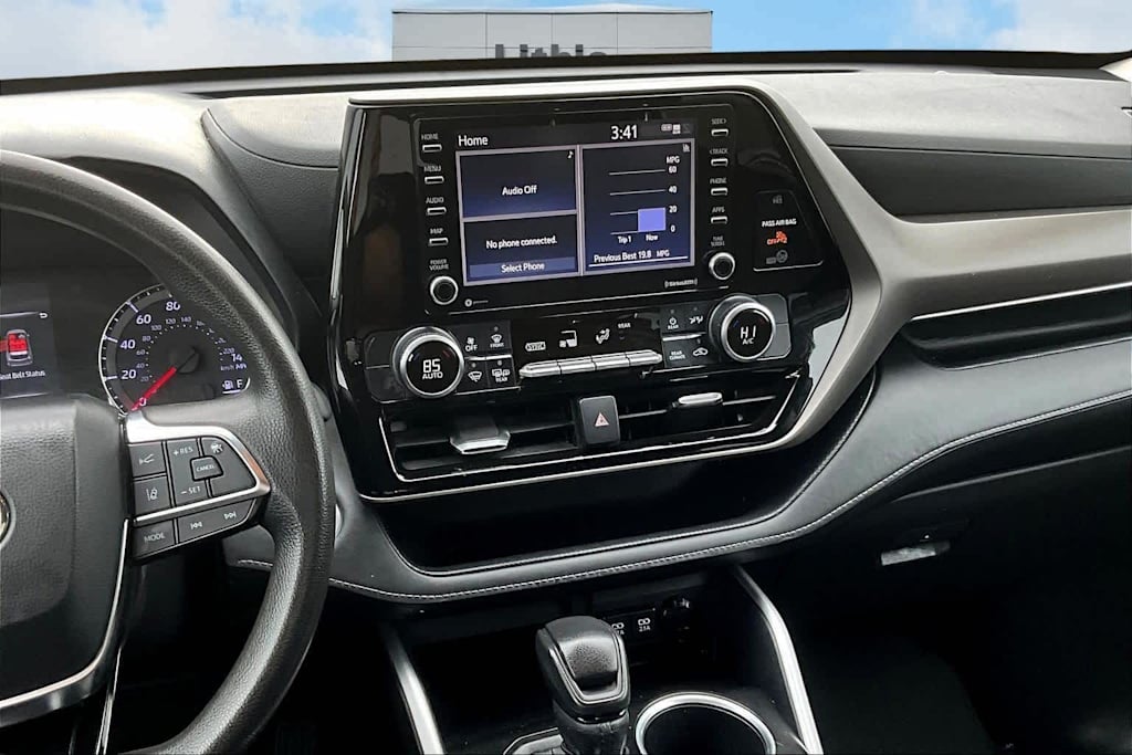 Thumbnail: 2020 Toyota Highlander - 16