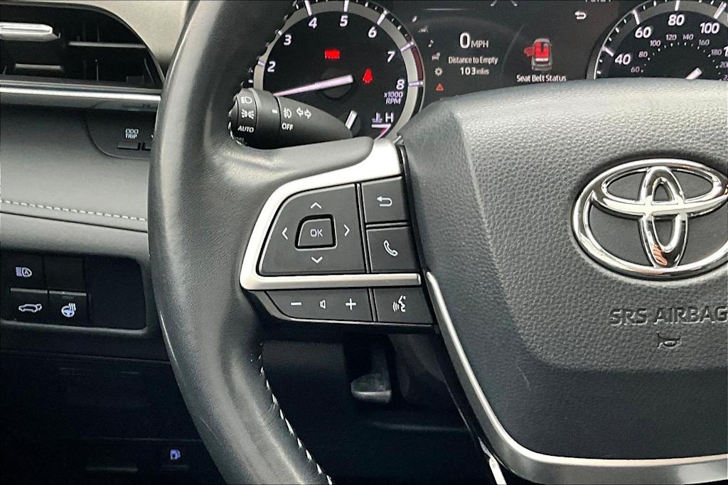 Thumbnail: 2022 Toyota Highlander - 26