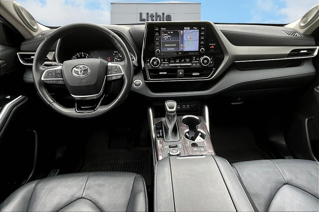 Thumbnail: 2022 Toyota Highlander - 10
