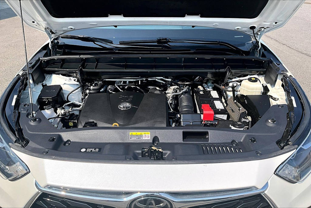 Thumbnail: 2021 Toyota Highlander - 9