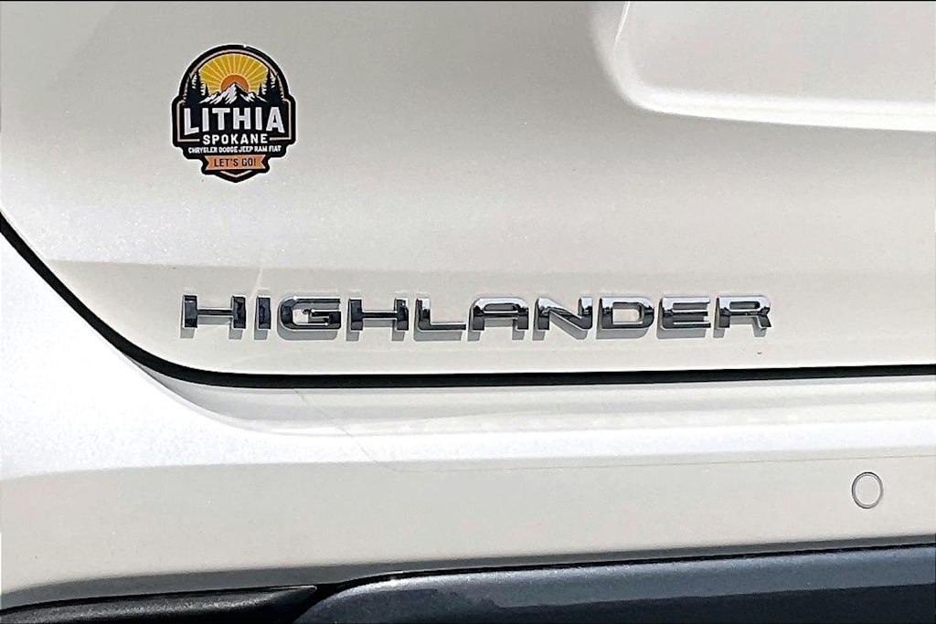 Thumbnail: 2021 Toyota Highlander - 7