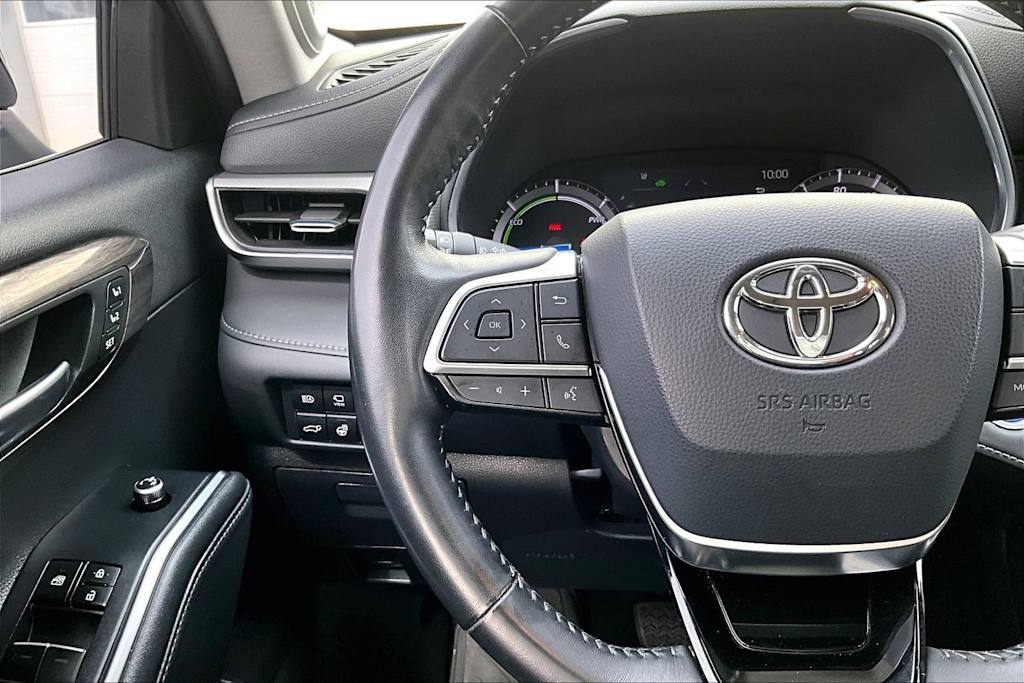 Thumbnail: 2020 Toyota Highlander - 24
