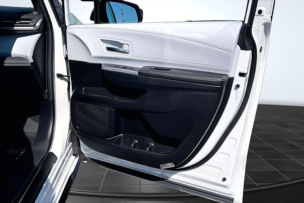 Thumbnail: 2025 Toyota Sienna - 29
