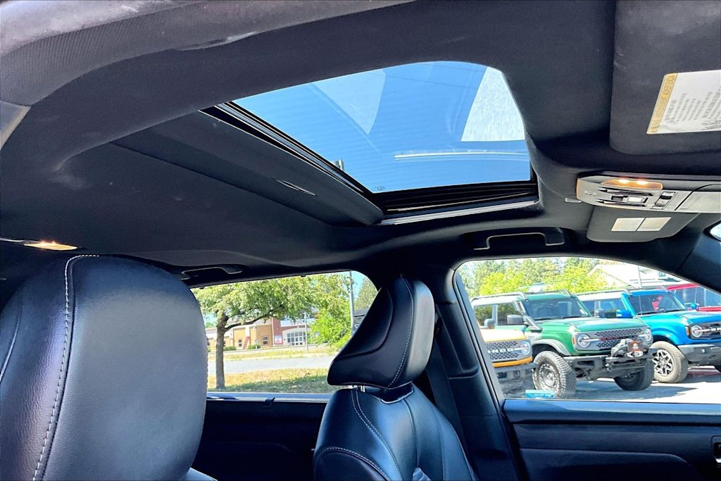 Thumbnail: 2021 Toyota Highlander - 30
