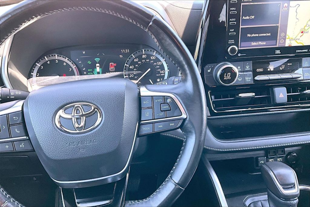 Thumbnail: 2021 Toyota Highlander - 26