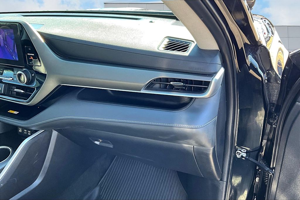 Thumbnail: 2024 Toyota Highlander - 24