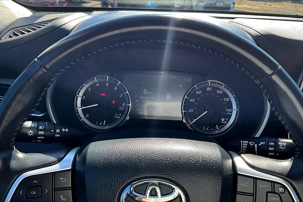 Thumbnail: 2024 Toyota Highlander - 17