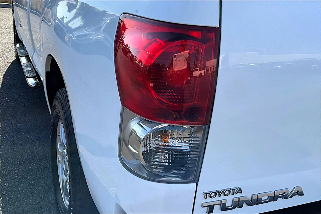 Thumbnail: 2007 Toyota Tundra - 32