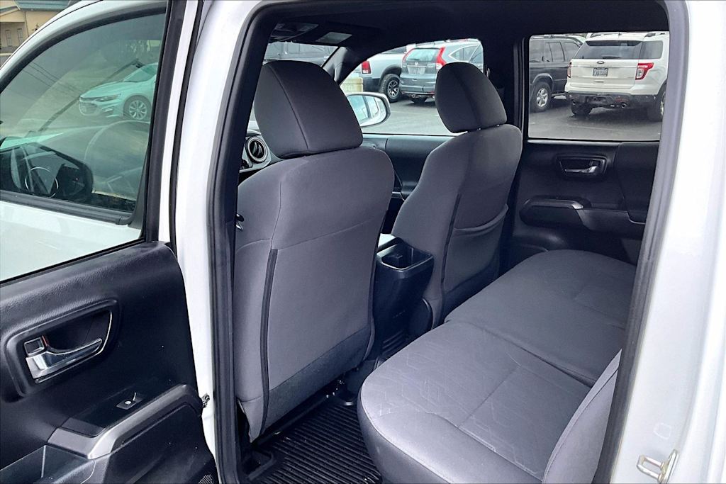 Thumbnail: 2019 Toyota Tacoma - 13