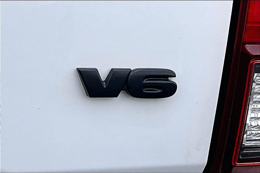 Thumbnail: 2019 Toyota Tacoma - 7