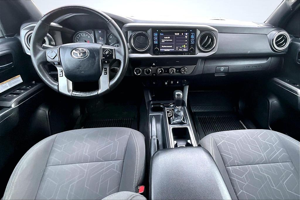 Thumbnail: 2019 Toyota Tacoma - 10