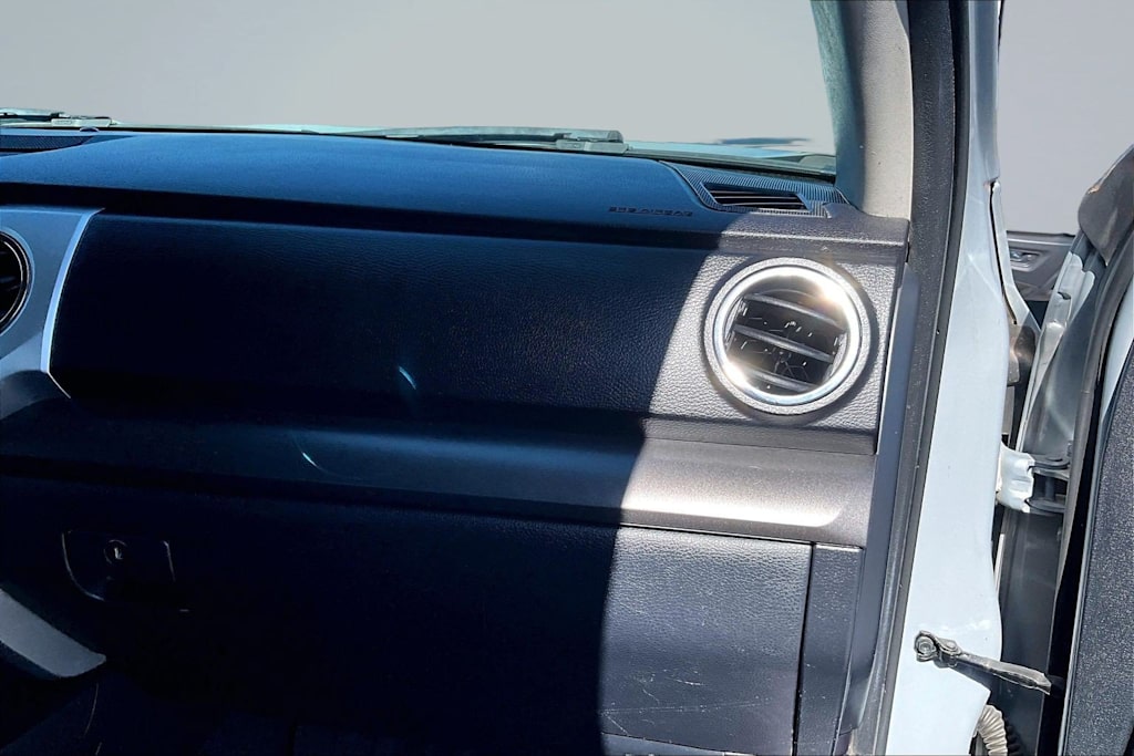 Thumbnail: 2019 Toyota Tundra - 25