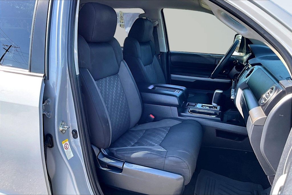 Thumbnail: 2019 Toyota Tundra - 12
