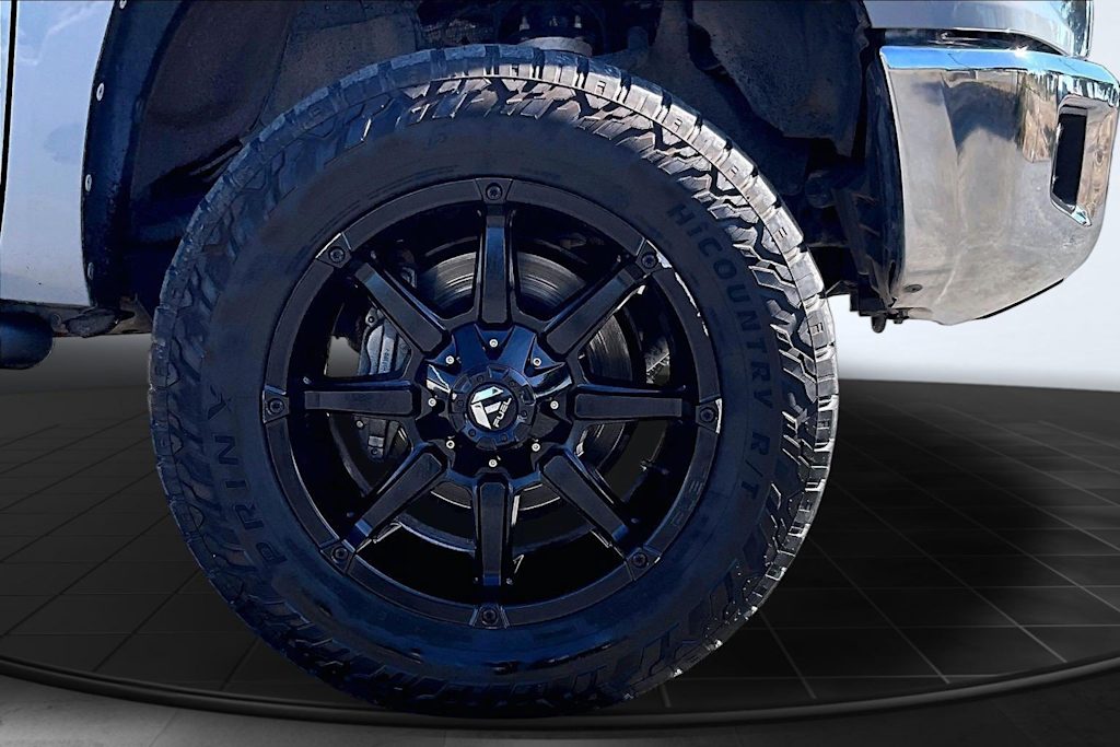 Thumbnail: 2019 Toyota Tundra - 8