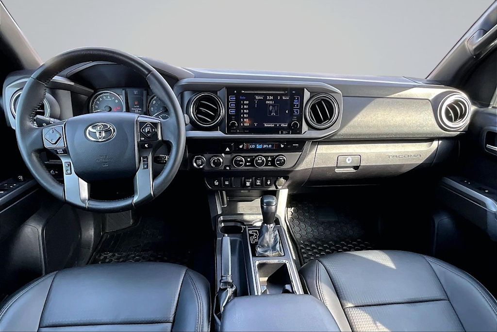 Thumbnail: 2019 Toyota Tacoma - 10