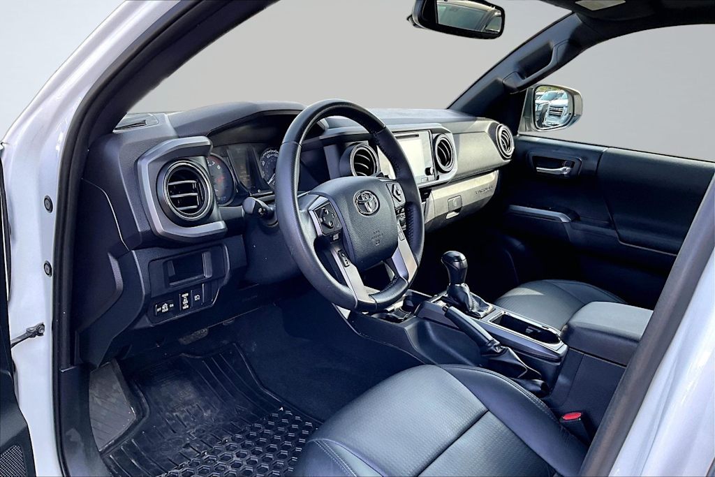 Thumbnail: 2019 Toyota Tacoma - 2