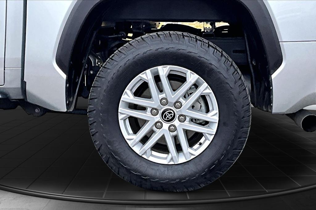 Thumbnail: 2022 Toyota Tundra - 36