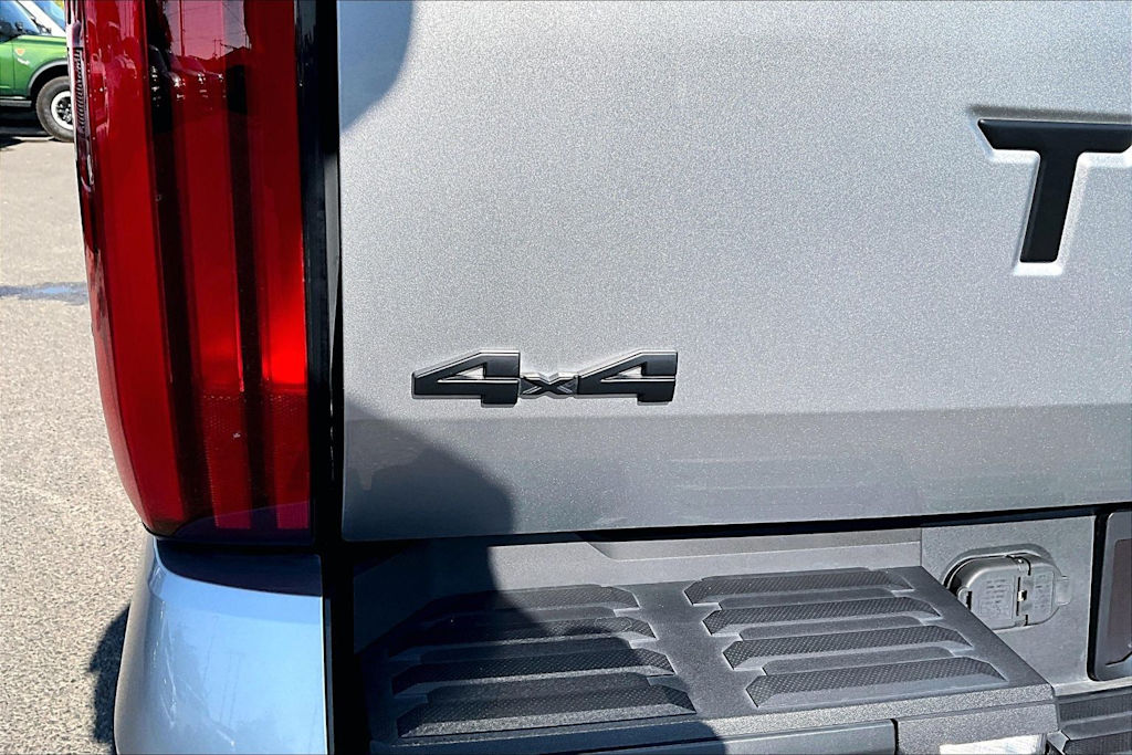 Thumbnail: 2023 Toyota Tundra - 7