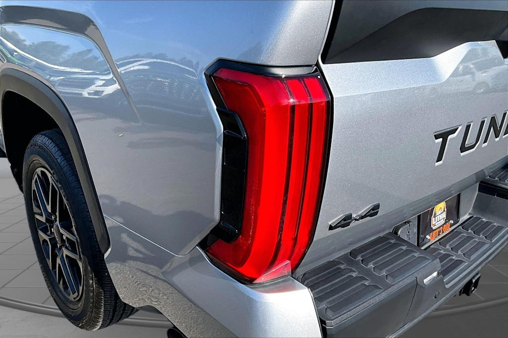Thumbnail: 2023 Toyota Tundra - 32
