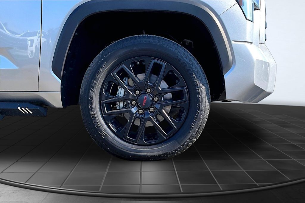 Thumbnail: 2023 Toyota Tundra - 34