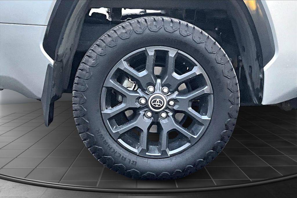 Thumbnail: 2022 Toyota Tundra - 36