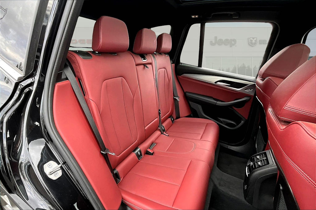 2022 BMW X3 xDrive30i 32