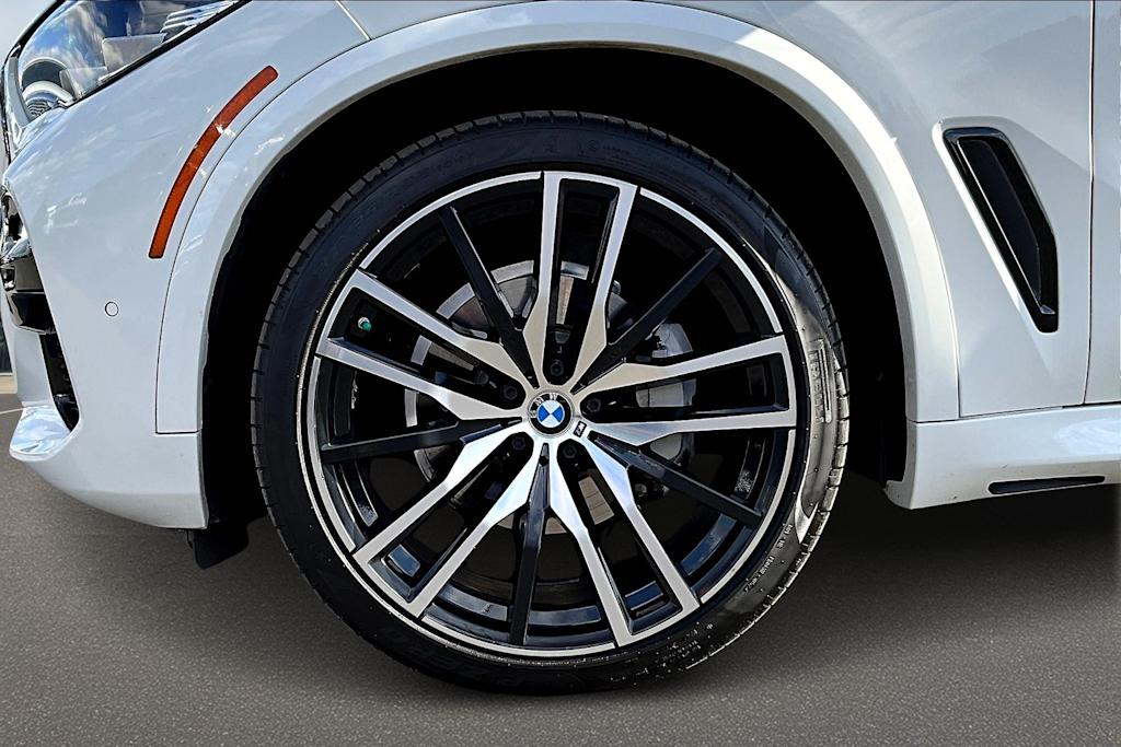 Thumbnail: 2021 BMW X5 - 8