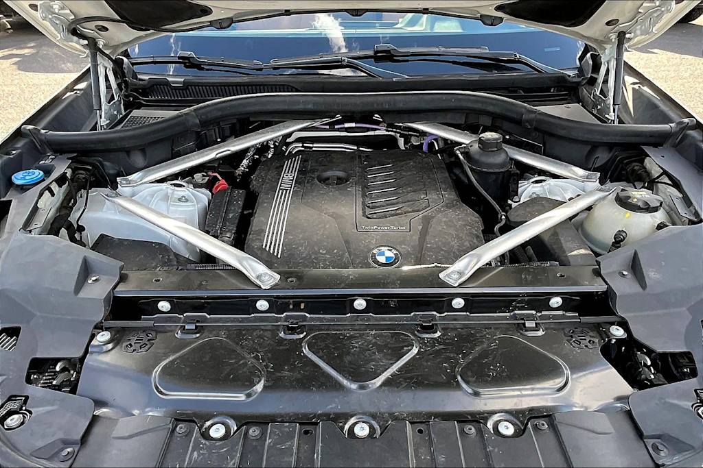 Thumbnail: 2021 BMW X5 - 9