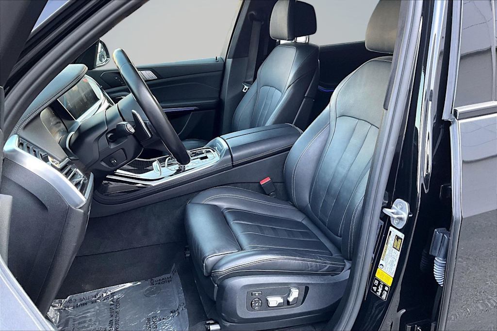 Thumbnail: 2021 BMW X7 - 11