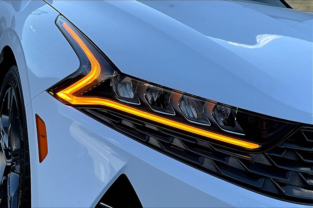 Thumbnail: 2021 Kia K5 - 27