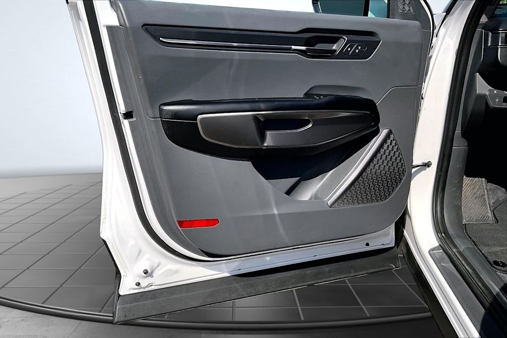 Thumbnail: 2025 Kia EV9 - 29