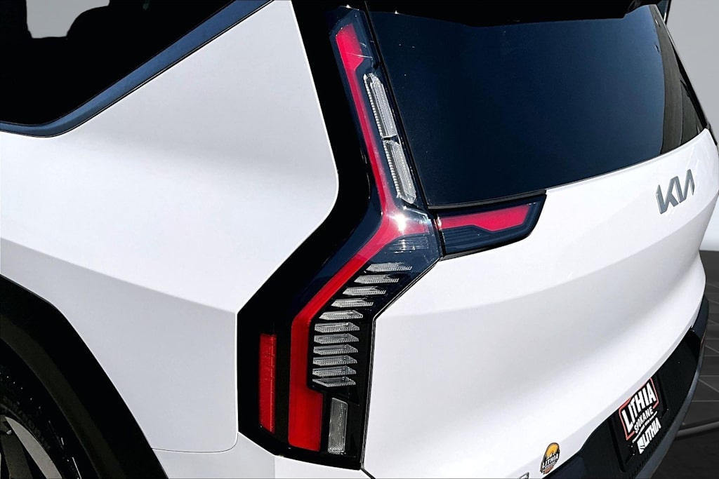 Thumbnail: 2025 Kia EV9 - 33