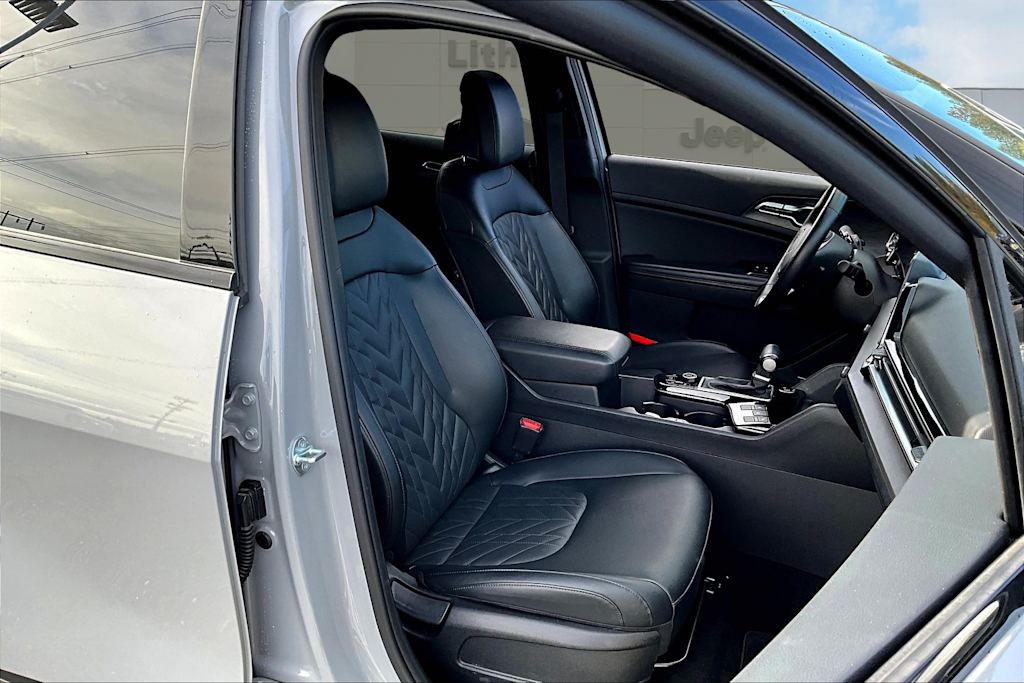 Thumbnail: 2023 Kia Sportage - 22