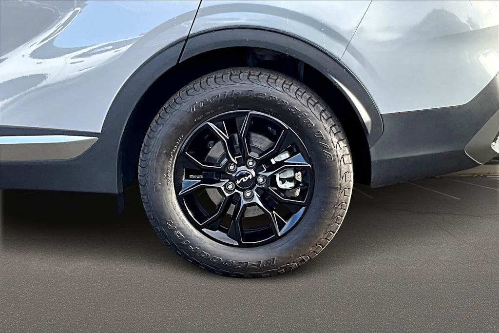 Thumbnail: 2023 Kia Sportage - 36