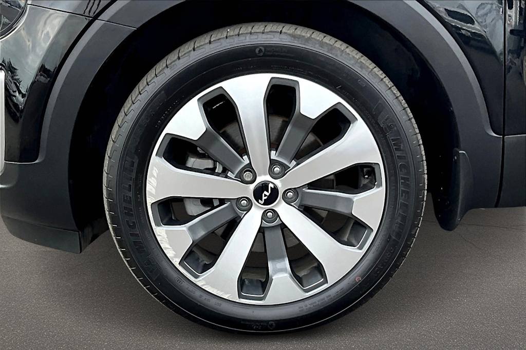 Thumbnail: 2022 Kia Telluride - 8