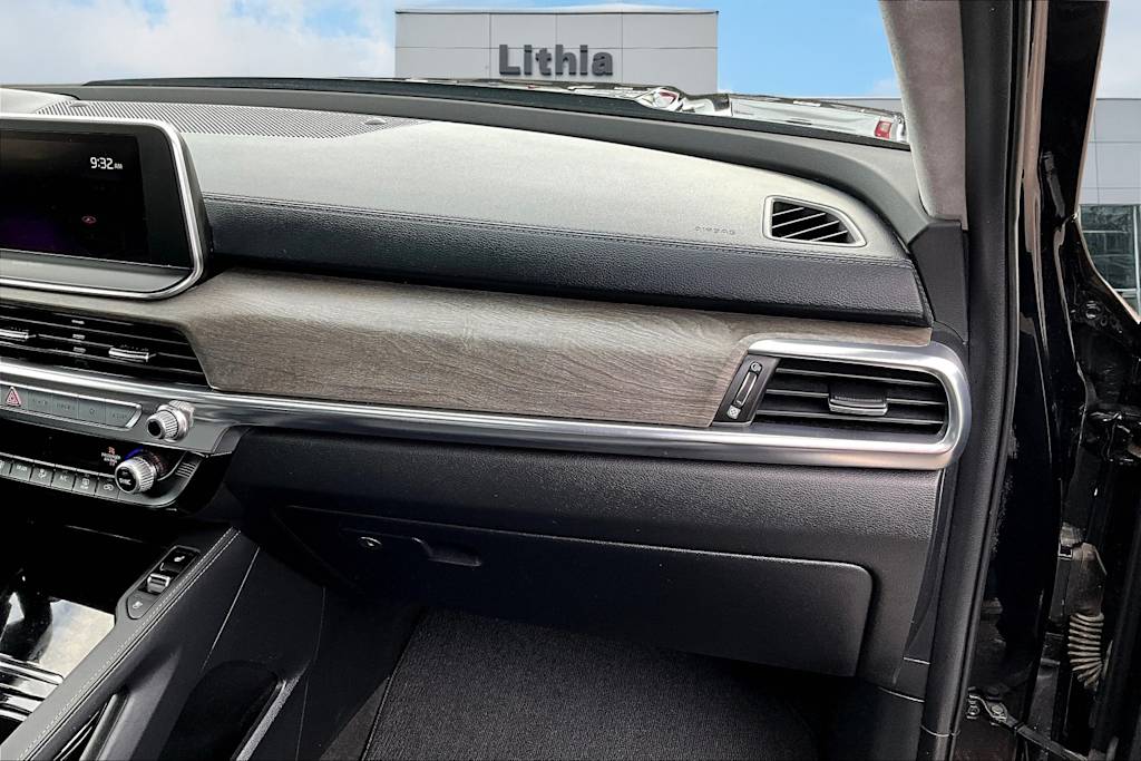 Thumbnail: 2022 Kia Telluride - 25