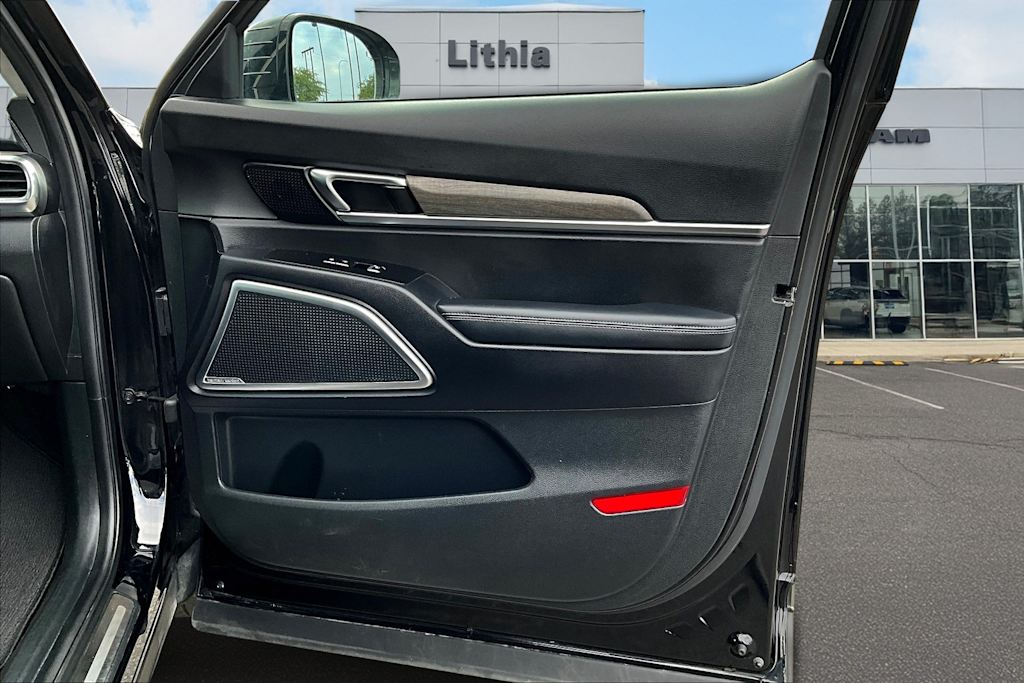 Thumbnail: 2022 Kia Telluride - 29