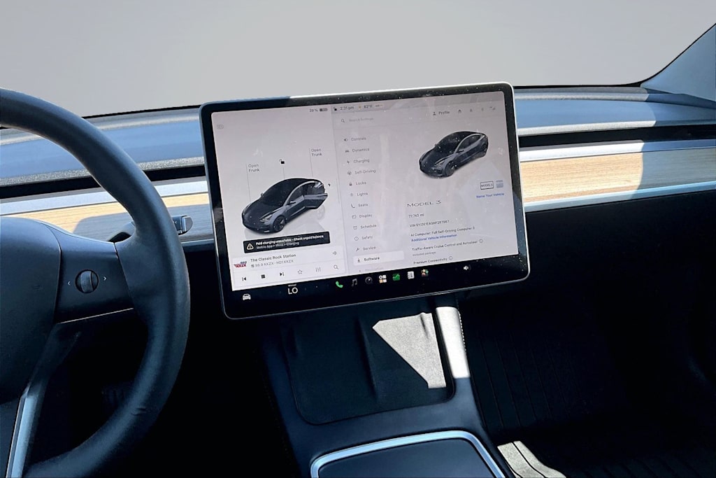 Thumbnail: 2022 Tesla Model 3 - 14
