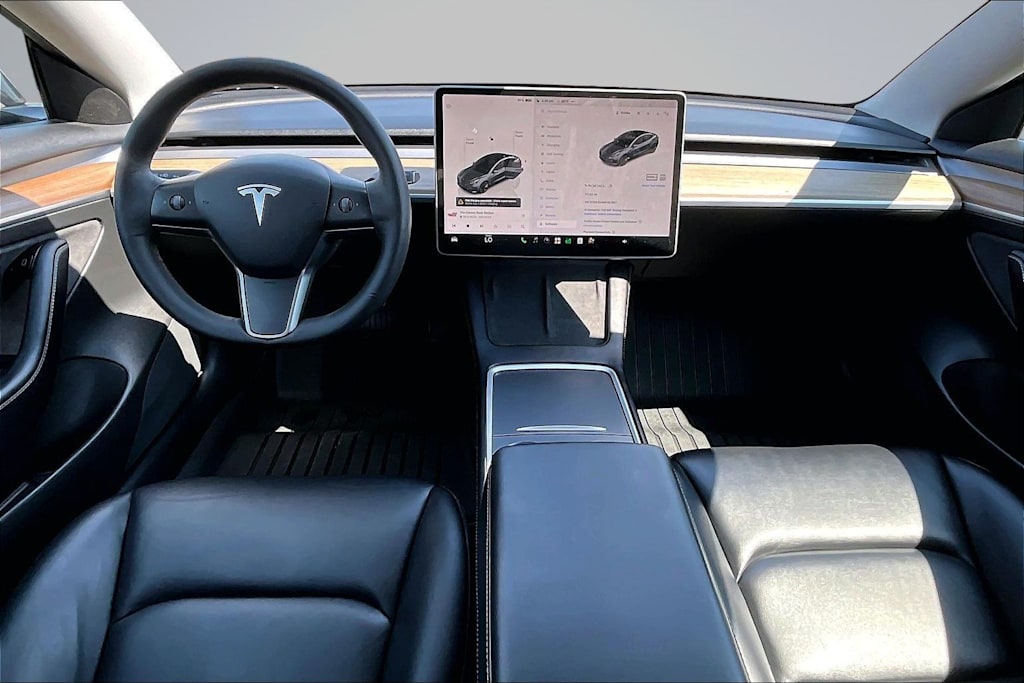 Thumbnail: 2022 Tesla Model 3 - 9