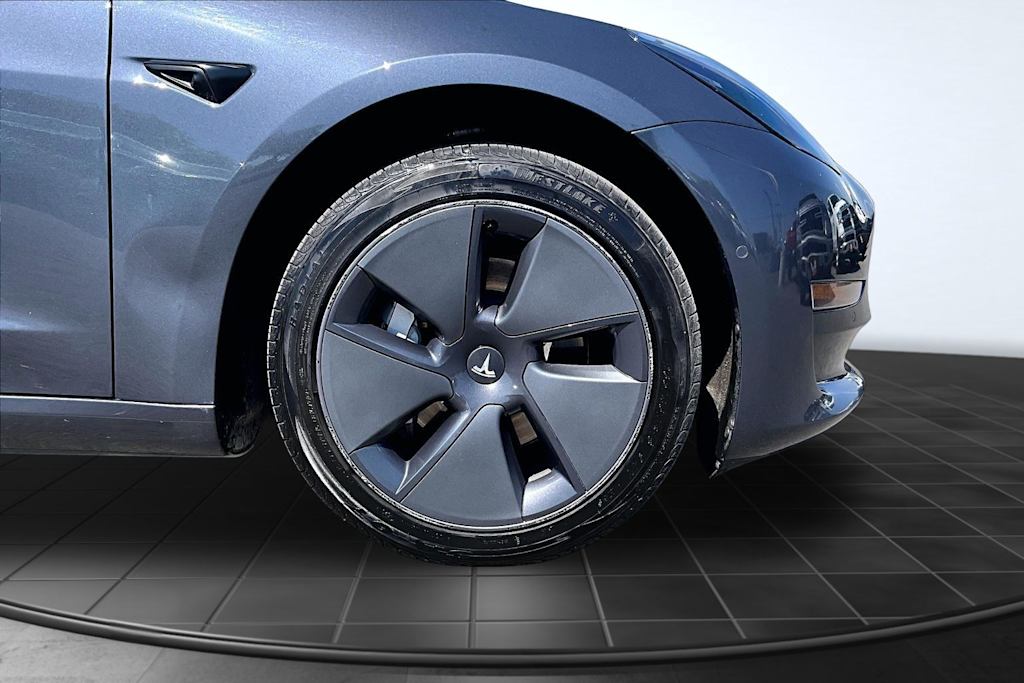 Thumbnail: 2022 Tesla Model 3 - 34